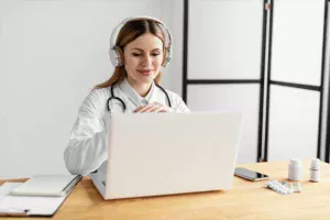 Corsi ECM online per professionisti sanitari: formazione continua